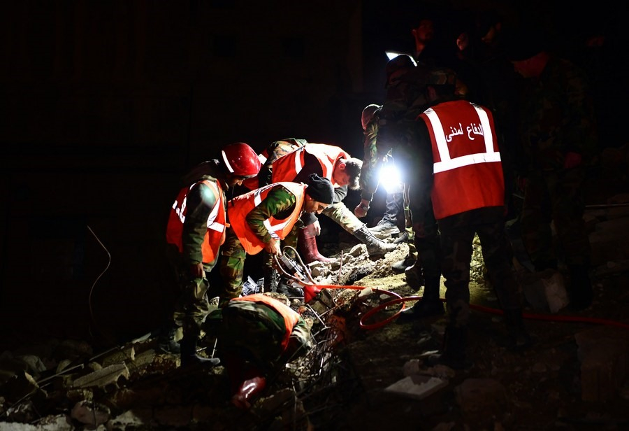 Hơn 21.000 người chết trong động đất Thổ Nhĩ Kỳ - Syria Hơn 21.000 người chết trong động đất Thổ Nhĩ Kỳ - Syria