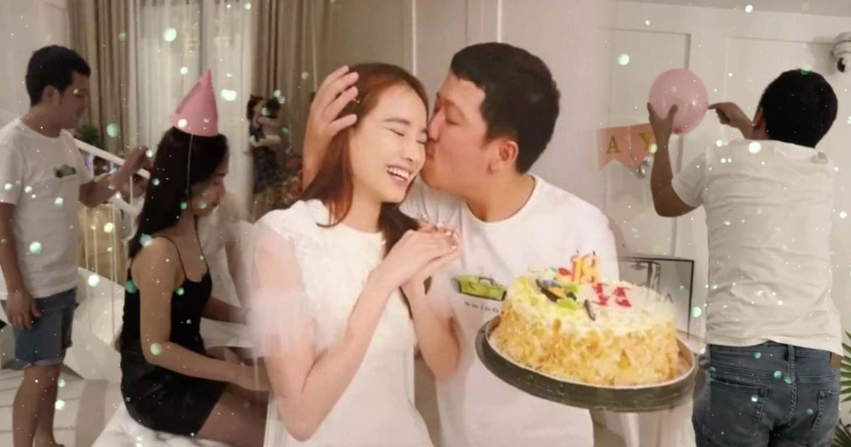Rò rỉ hình ảnh tiệc sinh nhật Trường Giang Danh hài ôm hôn bế bổng Nhã  Phương vô cùng hạnh phúc