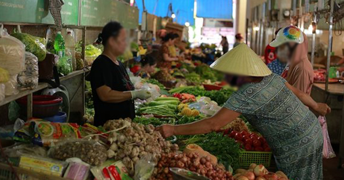 Nóng: Triệu chứng mắc Covid-19 của người bán rau ở Hà Nội cả tháng không đi đâu làm gì