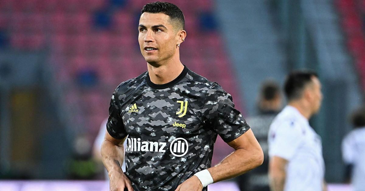 Ronaldo chủ động liên hệ với Man City