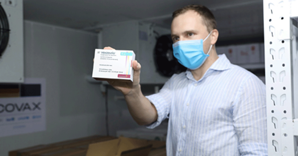 Hơn 850.000 liều vắc xin AstraZeneca Đức tặng Việt Nam tới Hà Nội