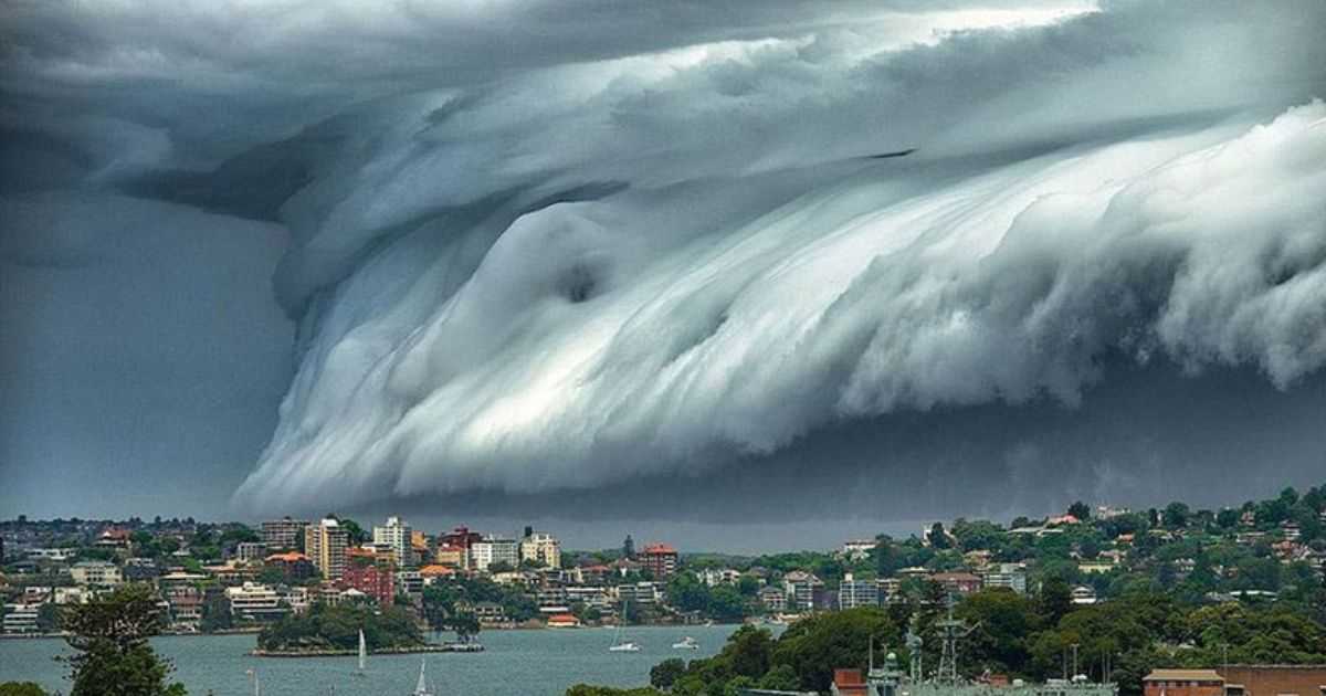 Chiêm ngưỡng "mây sóng thần" - Hiện tượng thiên nhiên kỳ ảo trên bầu trời