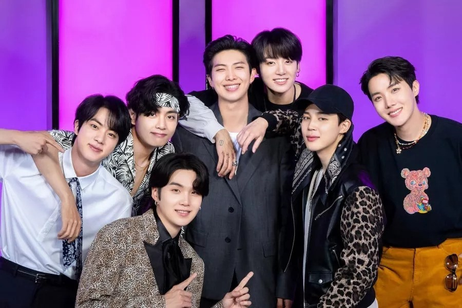BTS chuẩn bị bài hát cho World Cup 2022 BTS chuẩn bị bài hát cho World Cup 2022