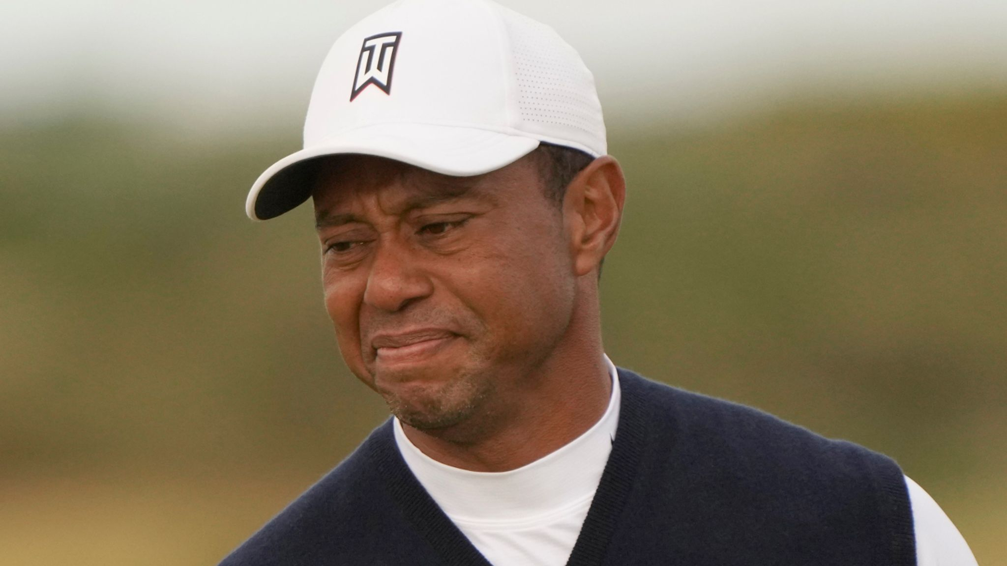 Huyền thoại Tiger Woods từ chối làm "kẻ phản bội" vì 19 nghìn tỷ đồng