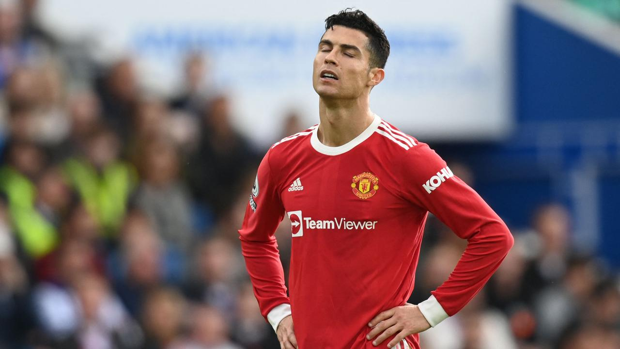 Ronaldo không xin lỗi sau hành động đáng xấu hổ với Man Utd