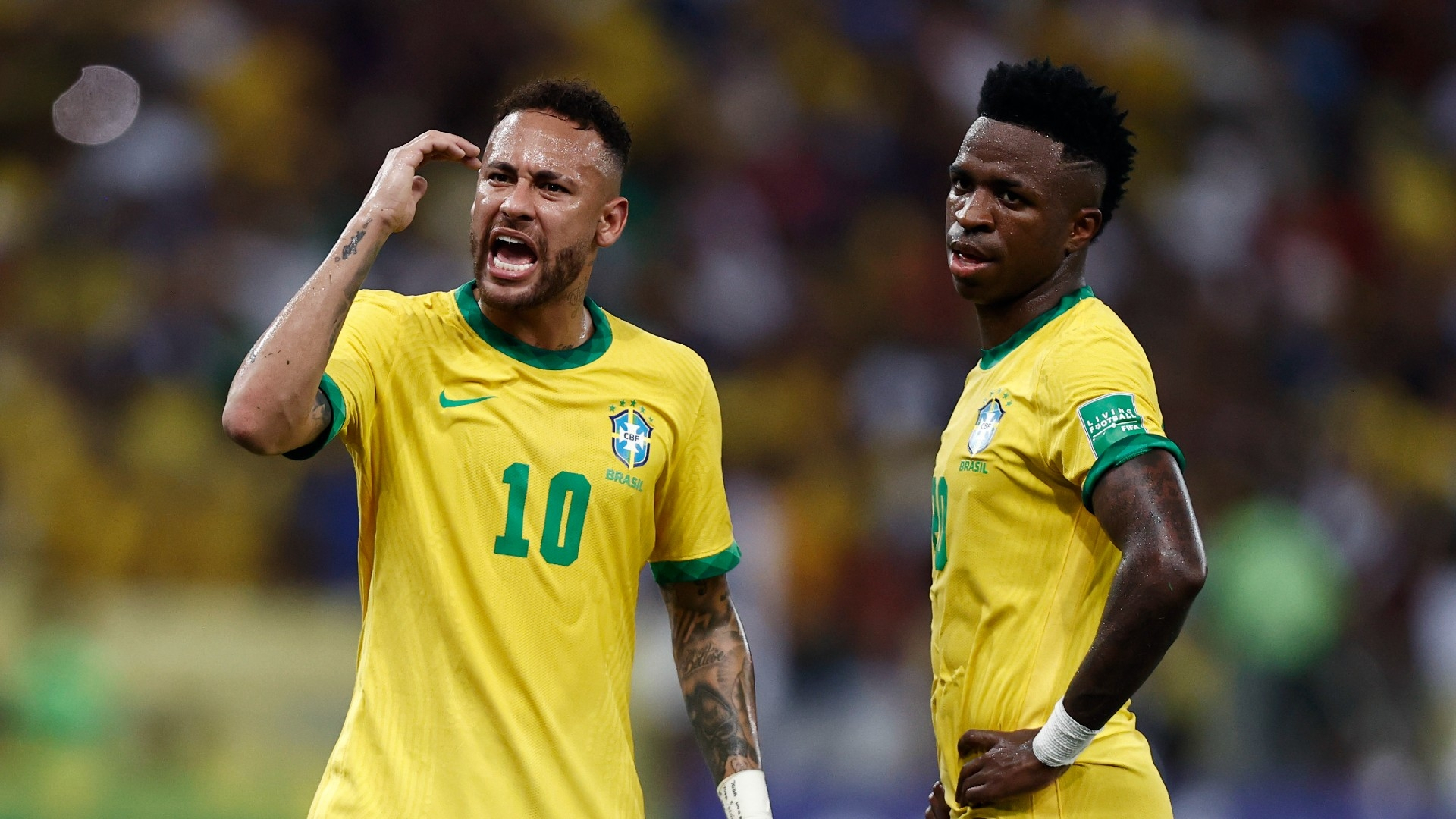 Antony nhảy múa, Neymar "méo mặt" khi nghe tên 1 người dự World Cup