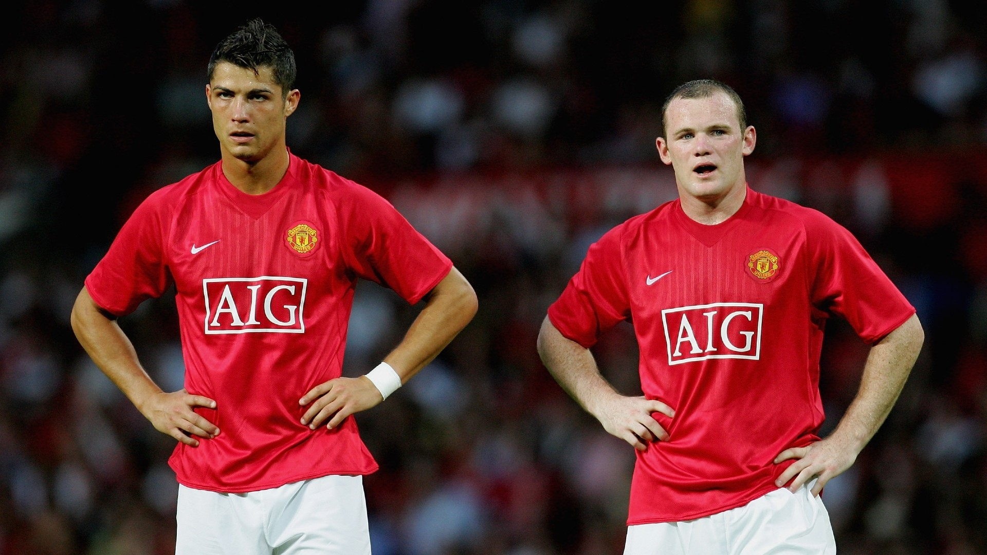 Ronaldo: "Rooney chỉ là kẻ lợi dụng tên tuổi của tôi"
