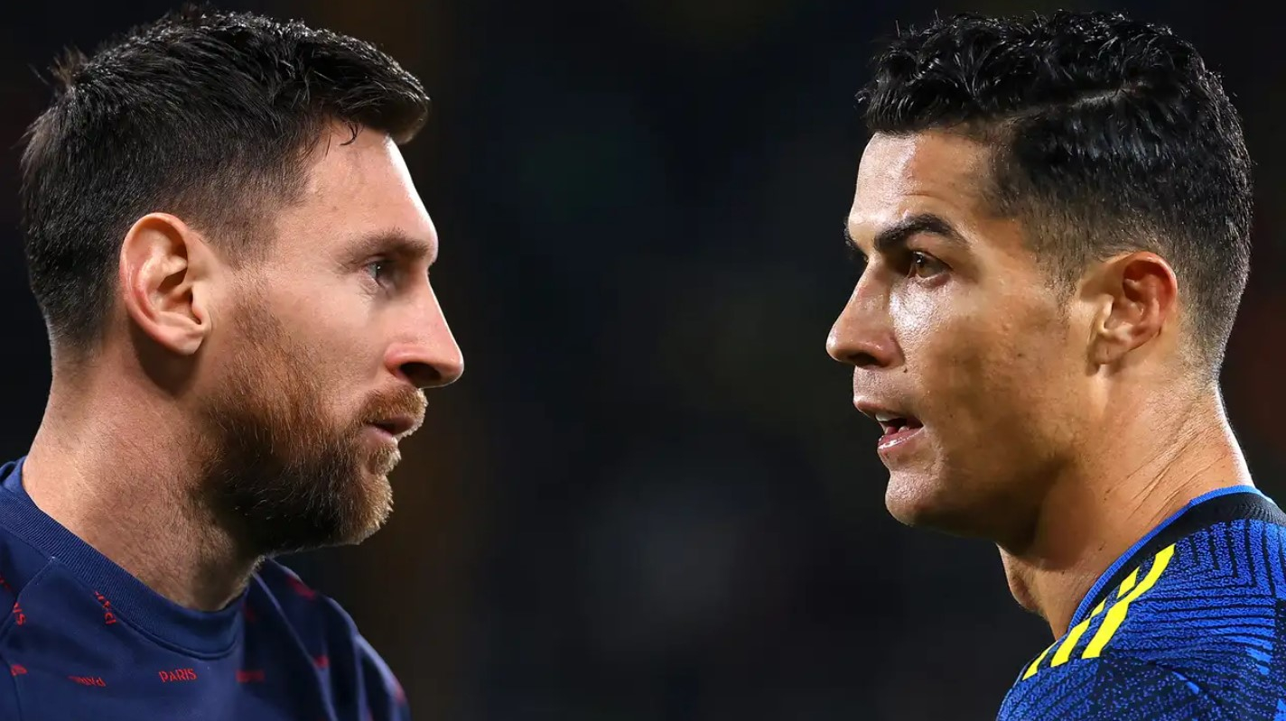 Các CĐV sẽ phát cuồng khi xem bức ảnh chung giữa Ronaldo và Messi. Điều này thật không ngạc nhiên bởi những gì họ mang lại cho bóng đá là đẳng cấp và tài năng không thể phủ nhận. Hãy đến và cảm nhận niềm hân hoan của các fan hâm mộ khi thấy hai cầu thủ tuyệt vời này làm việc cùng nhau.