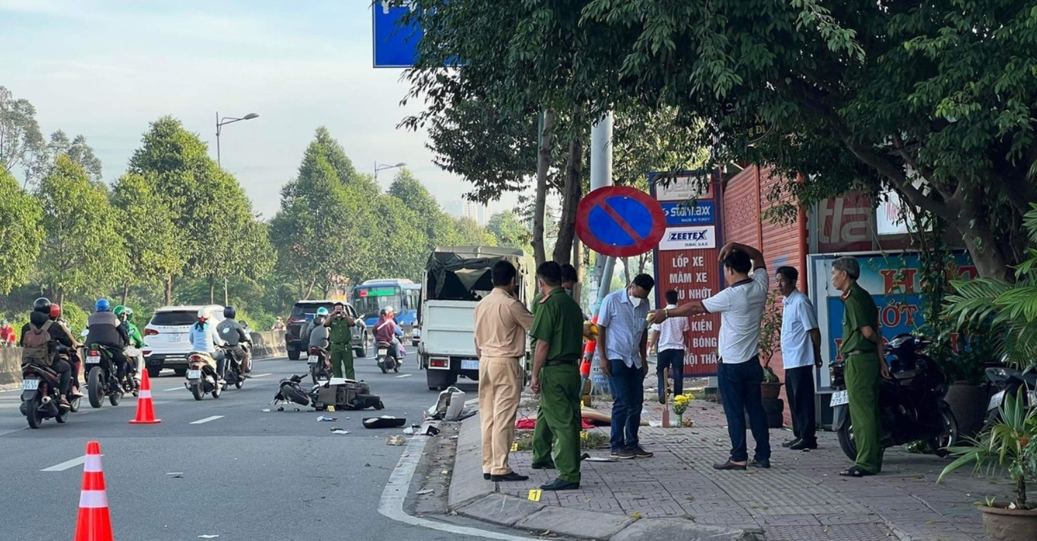 TP.HCM: Phát hiện nam thanh niên tử vong trên đại lộ Phạm Văn Đồng lúc rạng sáng