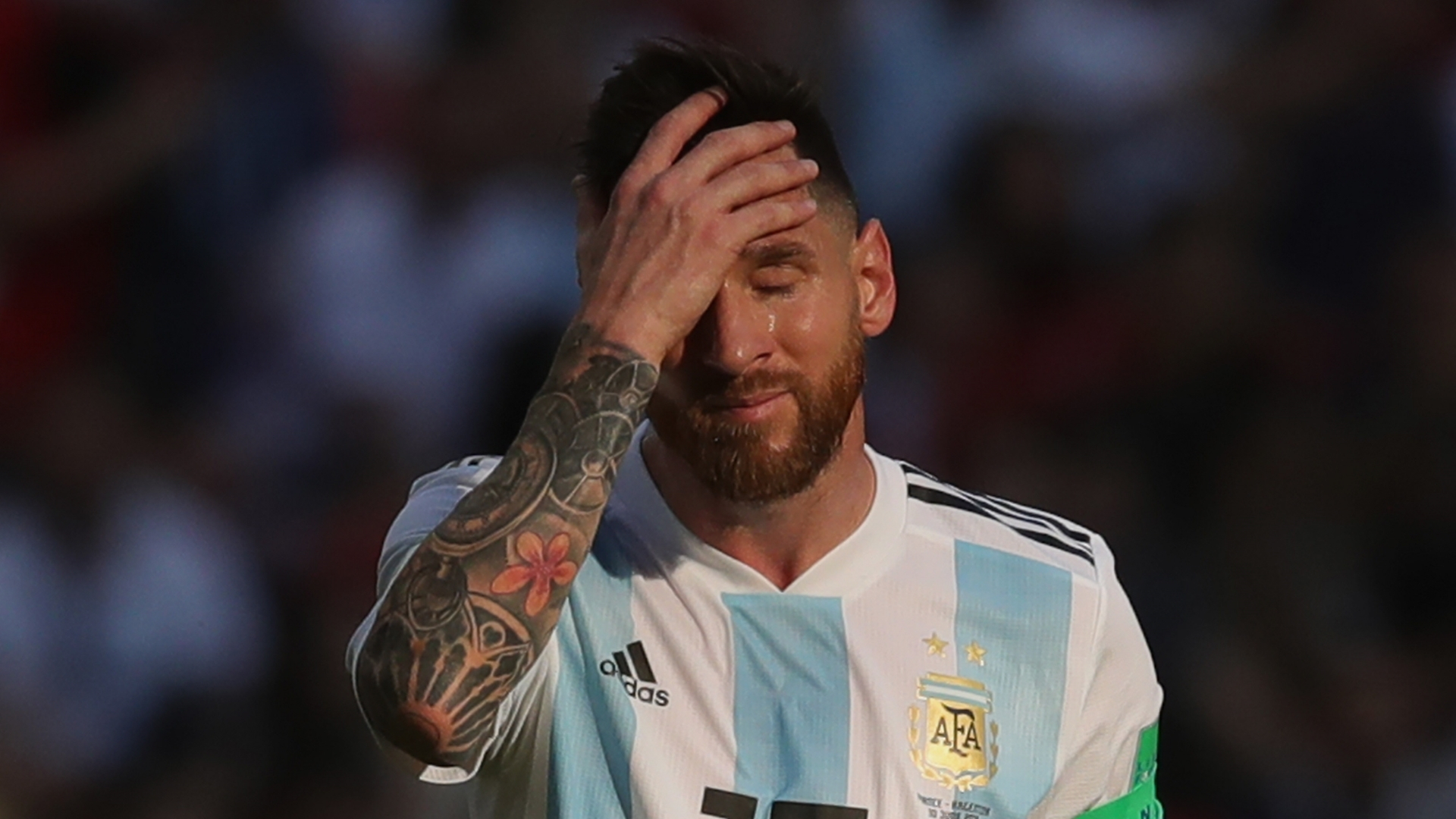 Mẹ Messi Con trai tôi nhiều lần khóc vì World Cup