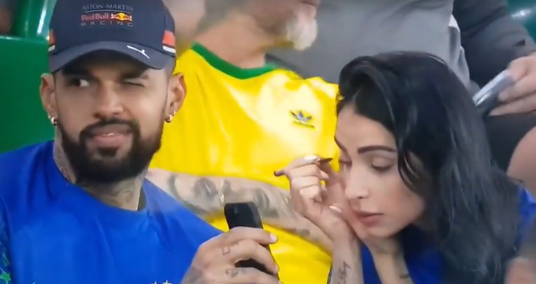 Nam CĐV Brazil "3 phần nuông chiều 7 phần bất lực" khi xem World Cup với bạn gái