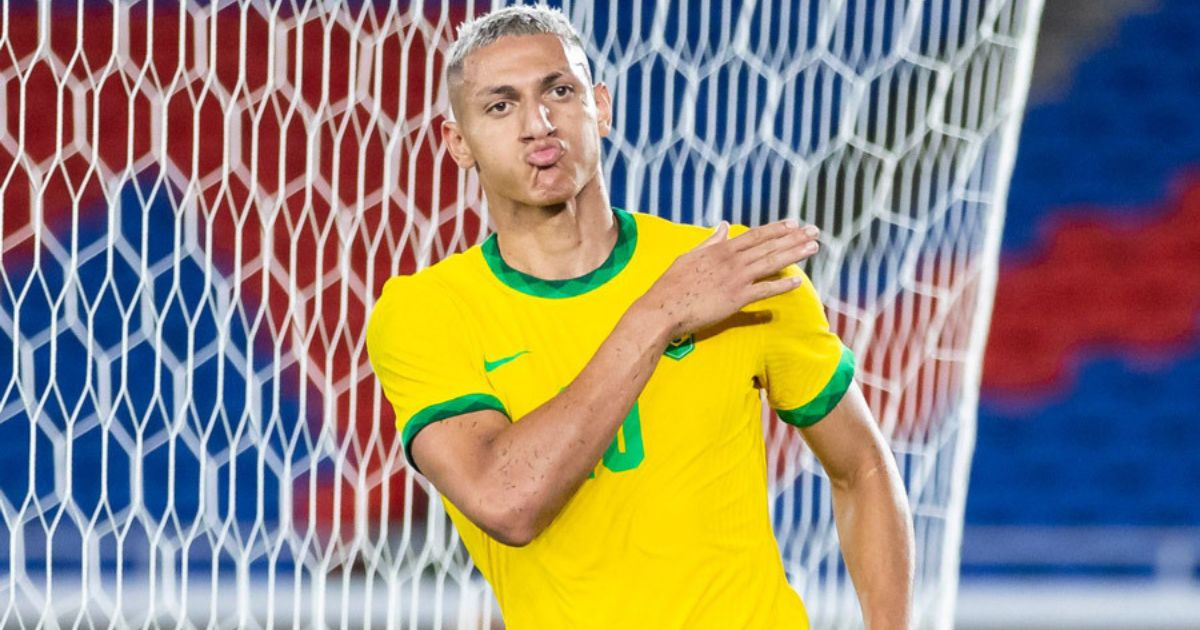 Ngôi sao của tuyển Brazil dành sự quan tâm đến AFF Cup 2022