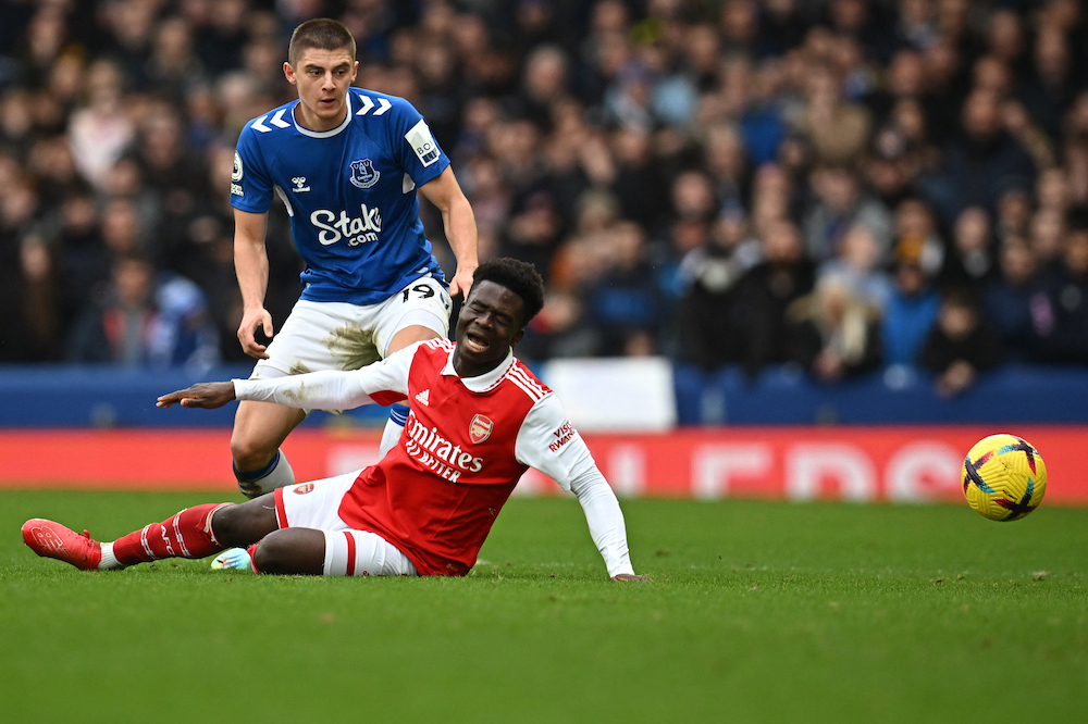Arsenal thua trận thứ hai tại Ngoại hạng Anh mùa này