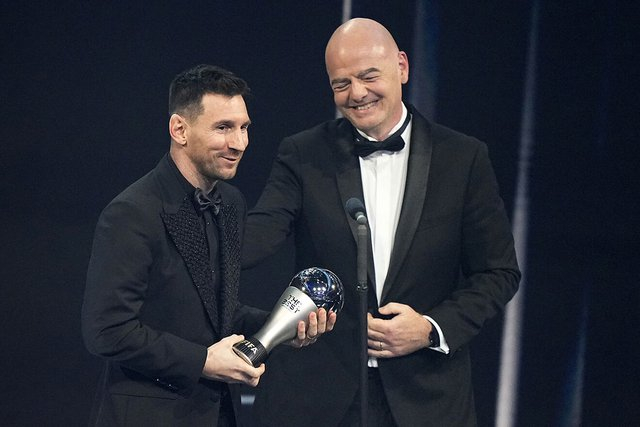 Messi lần thứ 2 giành FIFA The Best