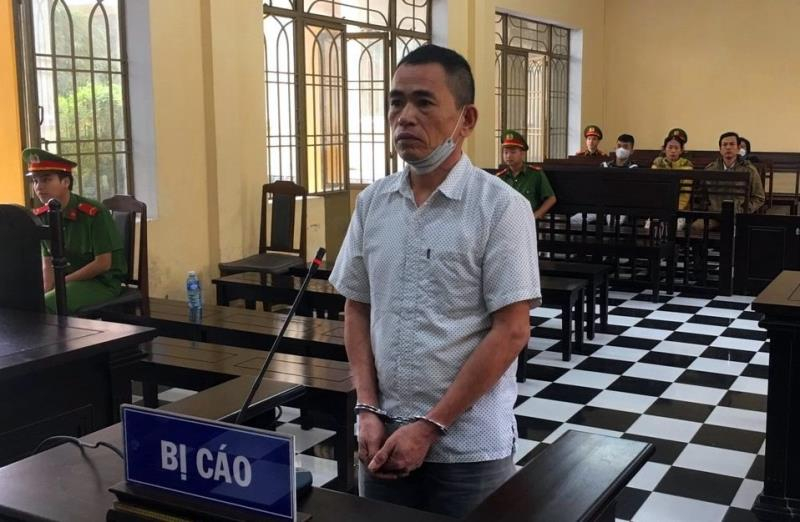 Chém vợ bất tỉnh vì lời thách thức!
