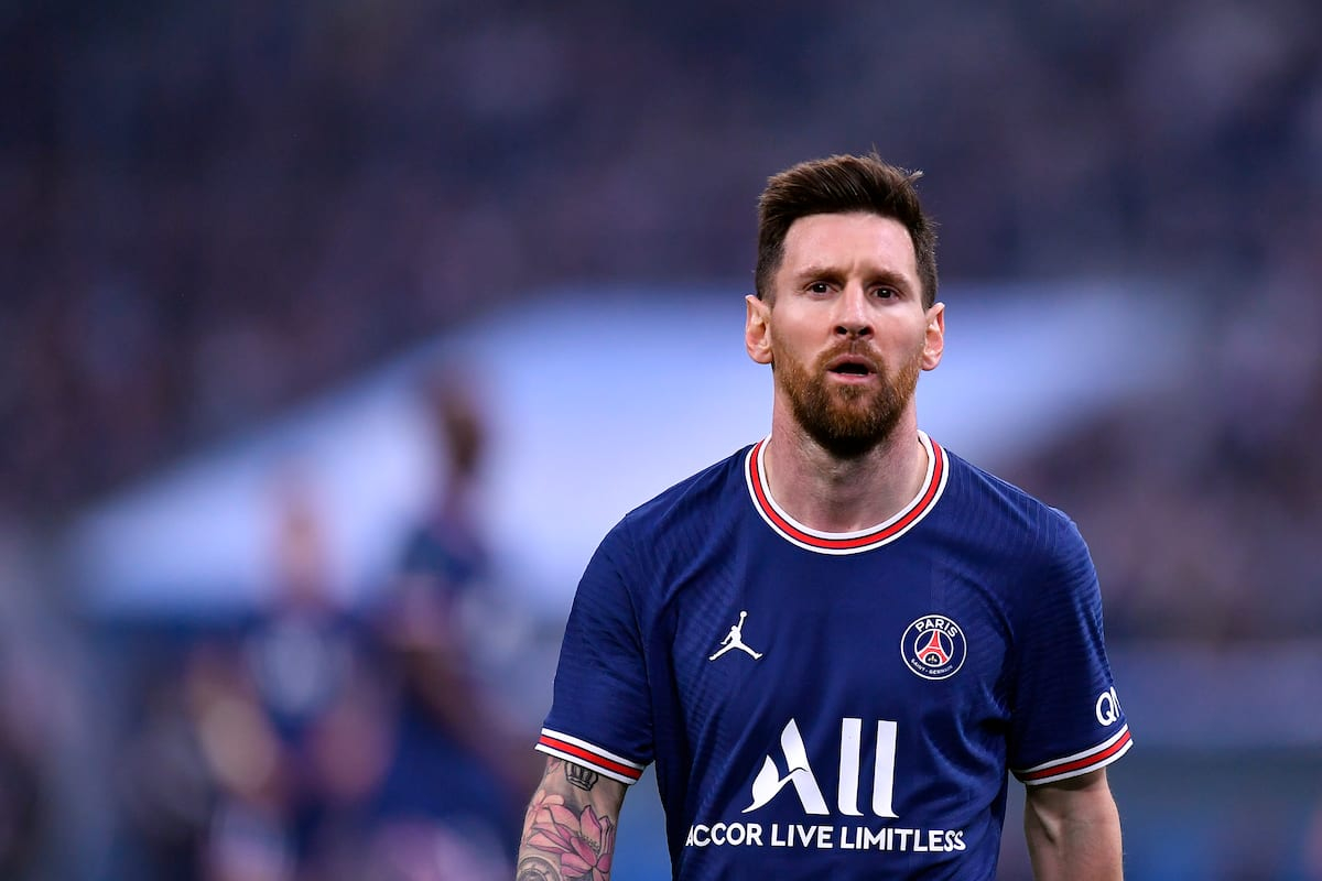 Messi đã kiếm được bao nhiêu tiền ở PSG?