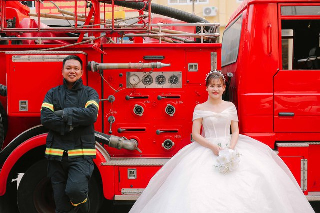 Lan tỏa trên mạng xã hội: Bộ ảnh cưới giản đơn nhưng 'tan chảy'