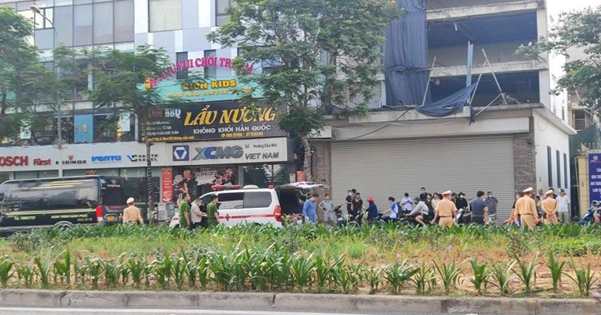 Hà Nội: Xe Limousine tông tử vong người phụ nữ đạp xe