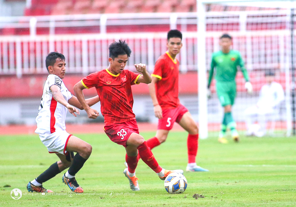 U17 Việt Nam thua đau Yemen trên sân nhà