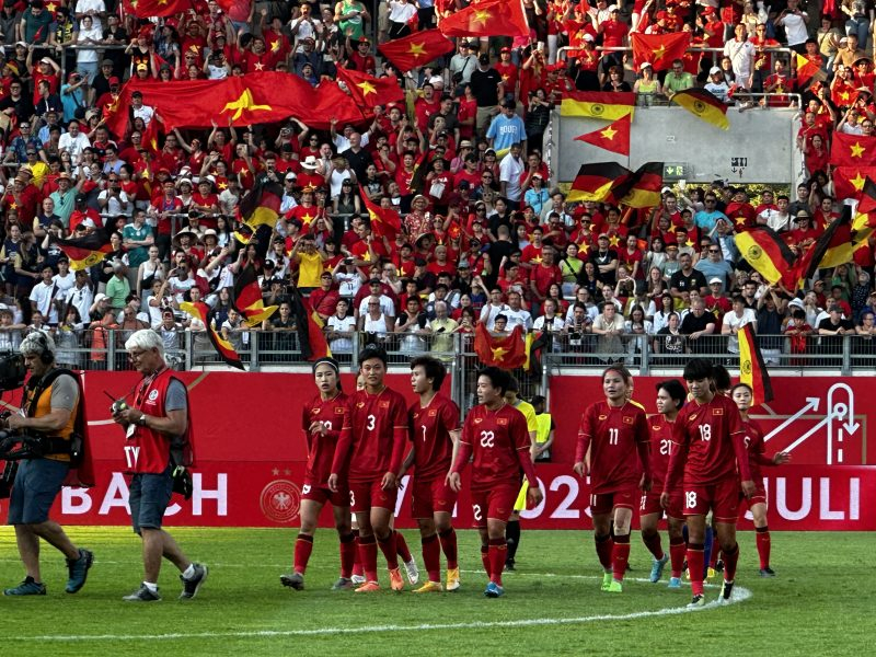 Truyền thông Đức ngả mũ thán phục đội tuyển nữ Việt Nam