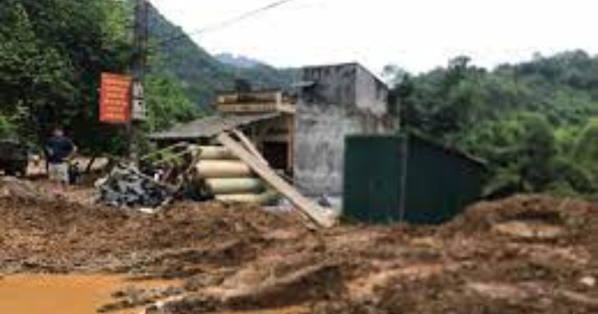 Sập nhà sau mưa lớn ở Hà Giang, 2 vợ chồng tử vong