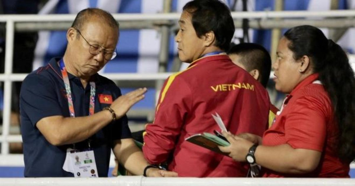 HLV Park Hang Seo gửi lời động viên đến ĐT nữ Việt Nam ở World Cup