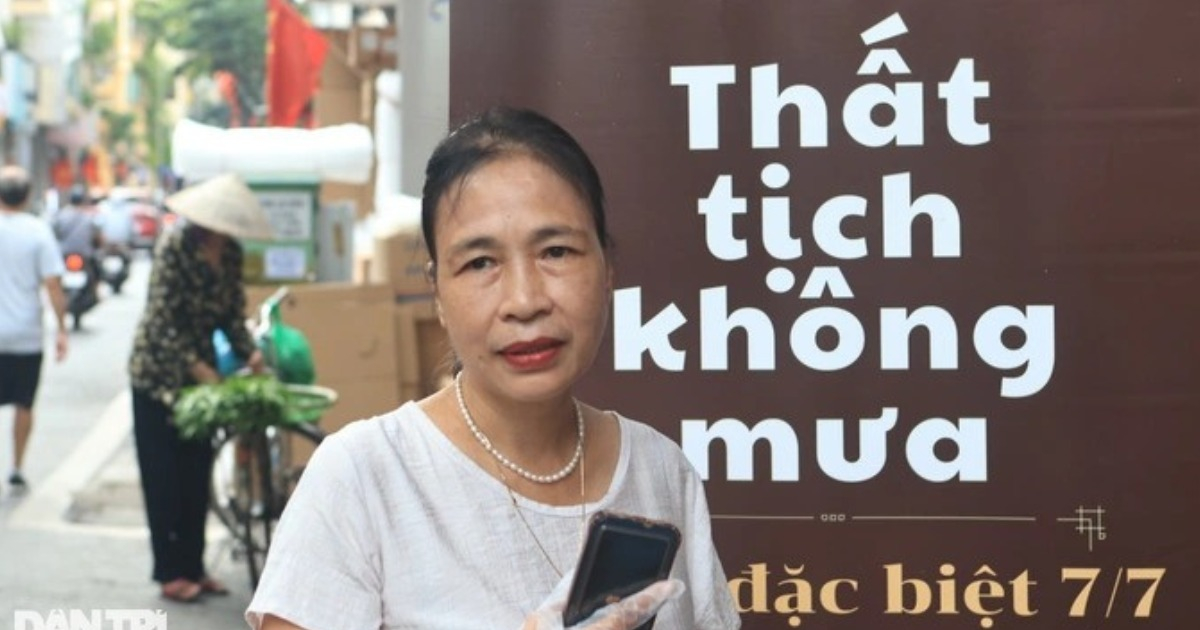 Bám trend "chè thoát ế", chủ quán bán cả nghìn cốc ngày Thất Tịch