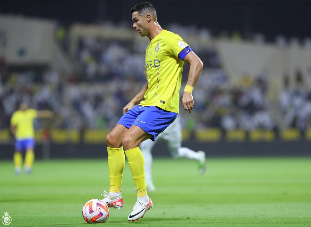 VIDEO: Ronaldo tỏa sáng rực rỡ với 1 cú hat-trick ở Ả Rập Xê Út