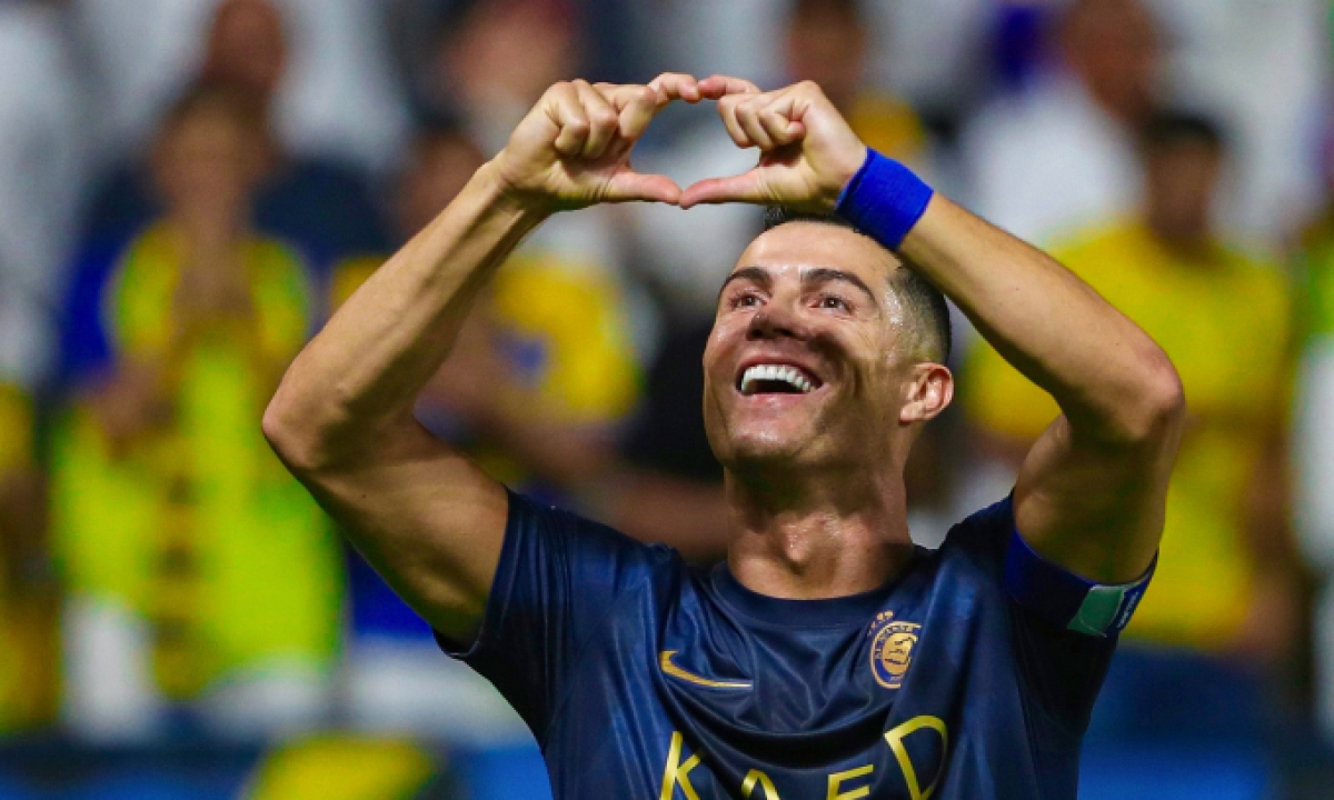 Ronaldo ghi bàn thứ 850 trong sự nghiệp, Al Nassr thắng đậm
