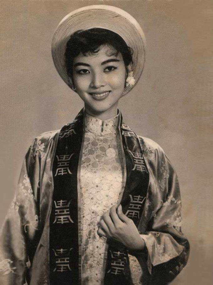 Nữ diễn viên đầu tiên dám cởi trên màn ảnh Việt, cát-xê 1 tỷ nhưng về già lại chọn sống ẩn dật