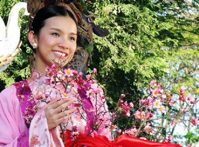 Thập diện nhan sắc cổ trang của mỹ nhân Việt: Hoa nở rộ khắp màn ảnh