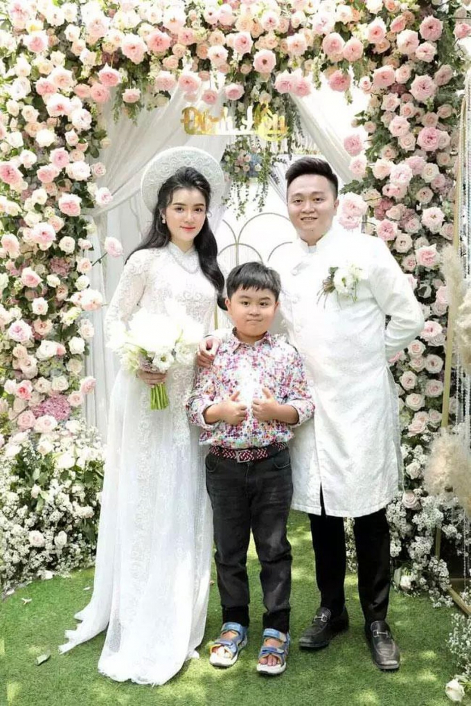 Con dâu bà Phương Hằng chưa về nhà chồng được vài ngày đã bị dính chưởng nổ inbox của CĐM