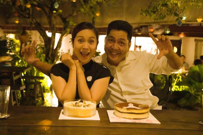 Kết hôn 13 năm, đạo diễn Đức Thịnh và diễn viên Thanh Thúy vẫn lãng mạn như vợ chồng son