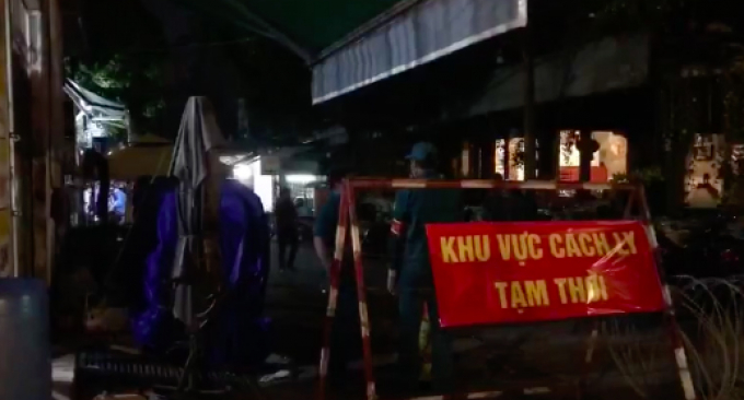 TP.HCM: Hiện trạng tối 20/5 tại con hẻm bị cách ly ở Quang Trung, Gò Vấp