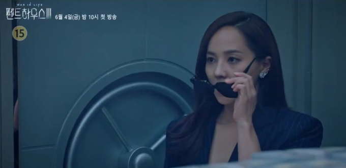Penthouse tung teaser phần 3 kịch tính: Chị đẹp quốc dân Lee Ji Ah thành kẻ ác?