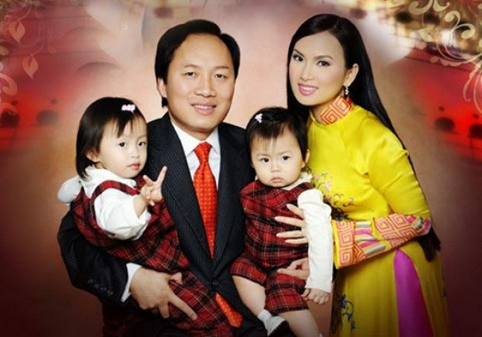 Em gái Cẩm Ly - ca sĩ Hà Phương: Người Việt giàu nhất thế giới vẫn giản dị khi đi từ thiện