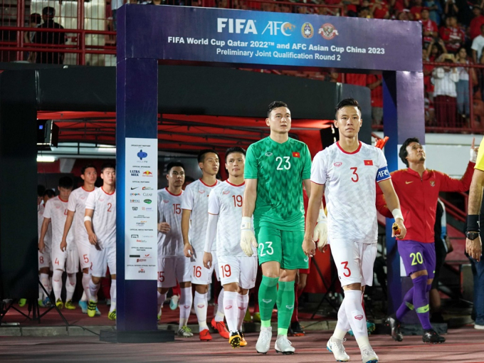 Nóng: Tại sao Đặng Văn Lâm bị loại khỏi đội tuyển Việt Nam vào giờ chót?