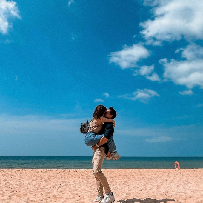 Thái Trinh và bạn trai kỷ niệm 1 năm yêu nhau, soi Instagram mới phát hiện nhà trai đã công bố từ lâu