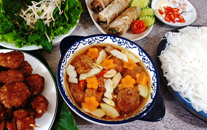 Kang Tae Oh mê nhất món ăn nào khi đến Việt Nam?