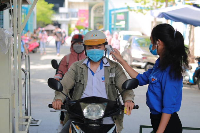 KHẨN: Người dân di chuyển trong TP.HCM không bị kiểm tra giấy xét nghiệm Covid-19