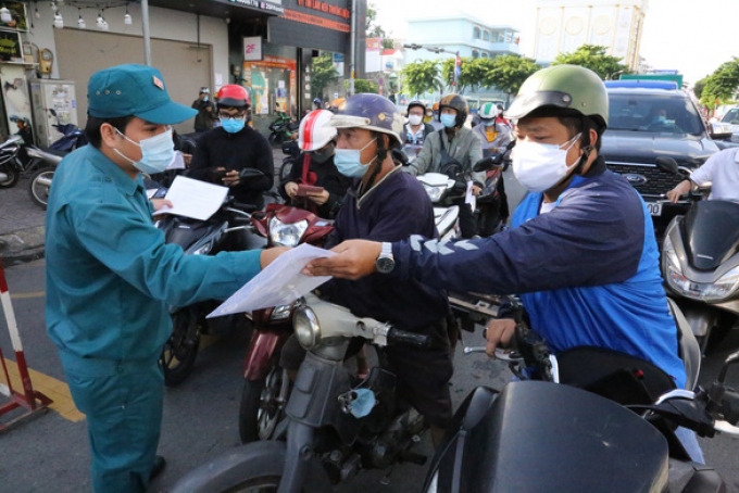 KHẨN: Người dân di chuyển trong TP.HCM không bị kiểm tra giấy xét nghiệm Covid-19