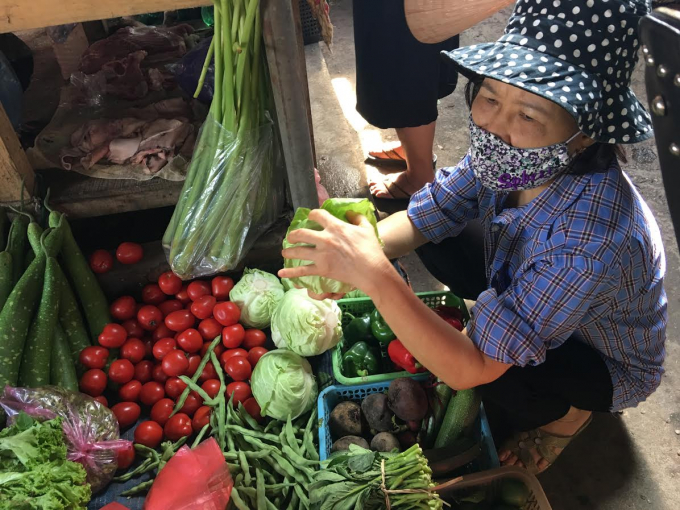 Nhà cung cấp nói chỉ tăng nhẹ giá, người dân TP.HCM phản hồi 2kg khổ qua 105 nghìn?