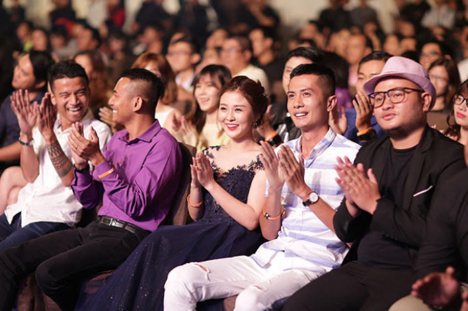 FAPtv - nhóm hài giàu nhất Việt Nam: Thu nhập Youtube 2 tỷ mỗi tháng, thành viên thi nhau sắm xế hộp khủng