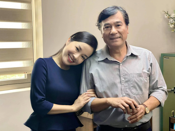 Những cặp đôi đảo chiều từ bố con thành người yêu trên màn ảnh Việt