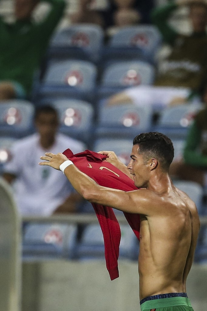 Ronaldo độc chiếm kỷ lục ghi bàn ở ĐTQG