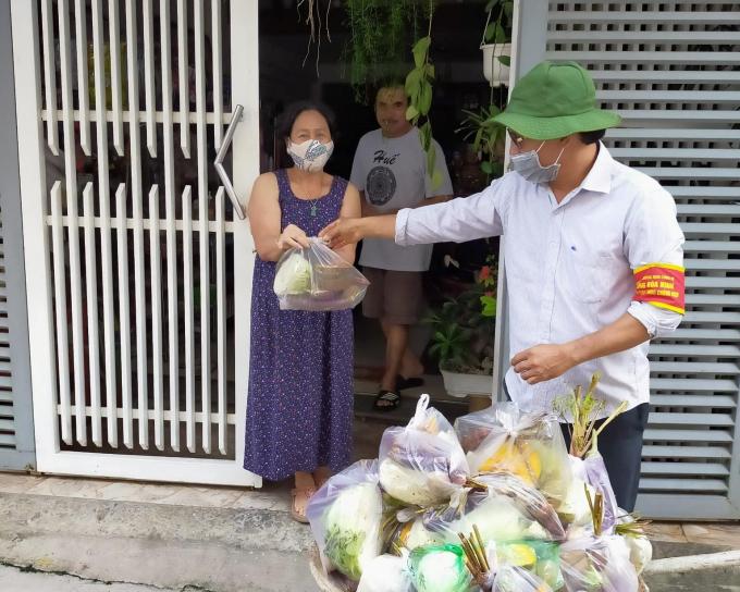 TP. HCM: Rất nhiều tổ trưởng dân phố xin nghỉ việc, thậm chí còn dán bảng trước nhà