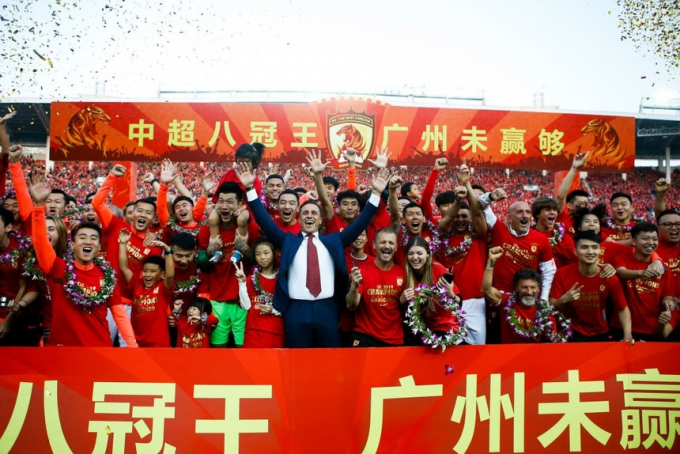 HLV Cannavaro chia tay Guangzhou FC