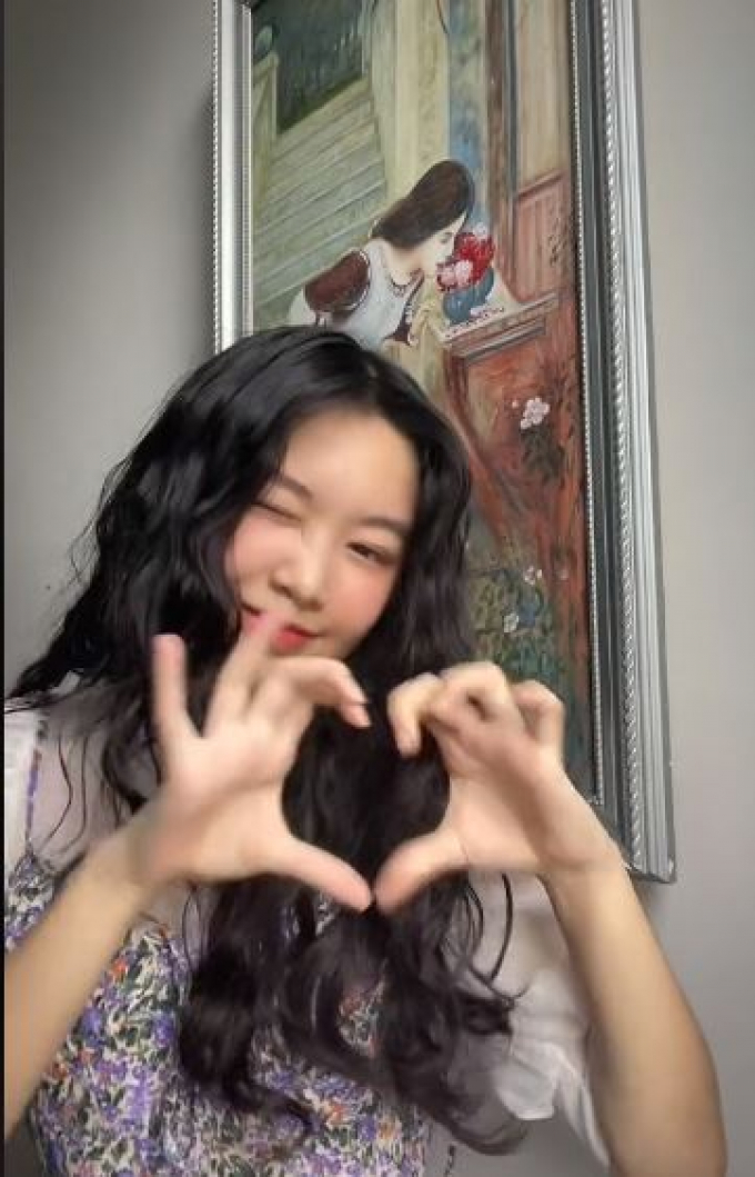 Fans trầm trồ vì video khoe nhan sắc của con gái Quyền Linh: Gương mặt xinh xắn, thần thái đầy cuốn hút