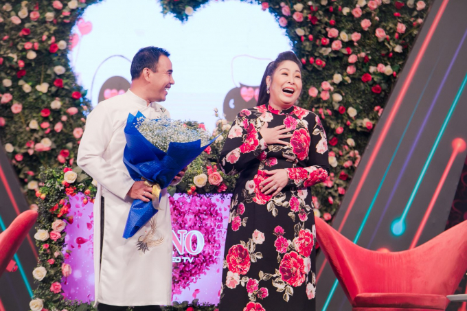 NSND Hồng Vân rời ghế MC chương trình Bạn muốn hẹn hò: Sao nữ nào sẽ đồng hành với Quyền Linh?