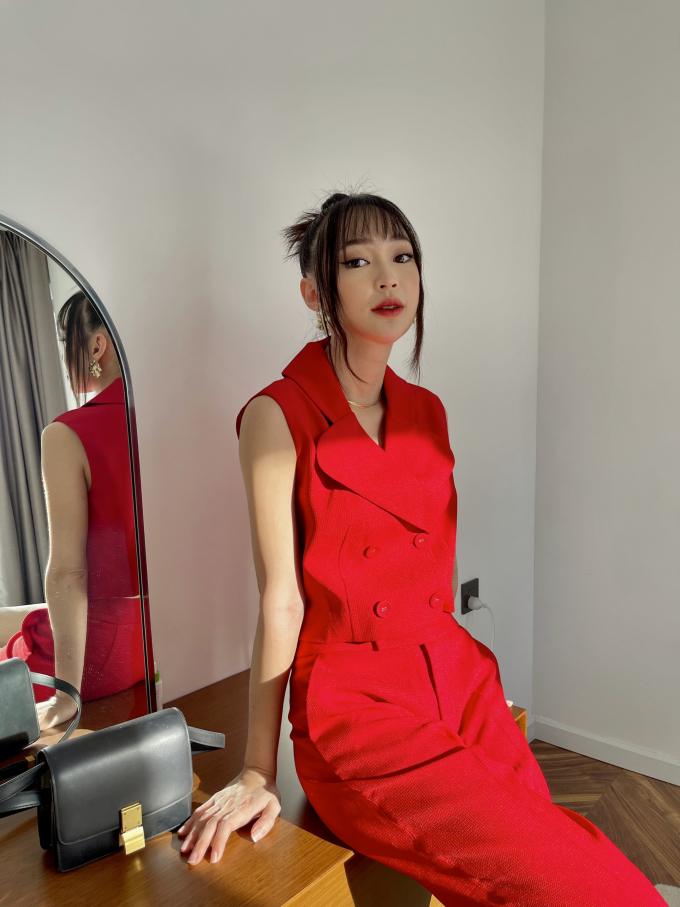 Thảm đỏ show thời trang trực tuyến của Đỗ Mạnh Cường: Hương Giang đẹp dịu dàng, Diễm My thanh lịch vẫn nổi bật
